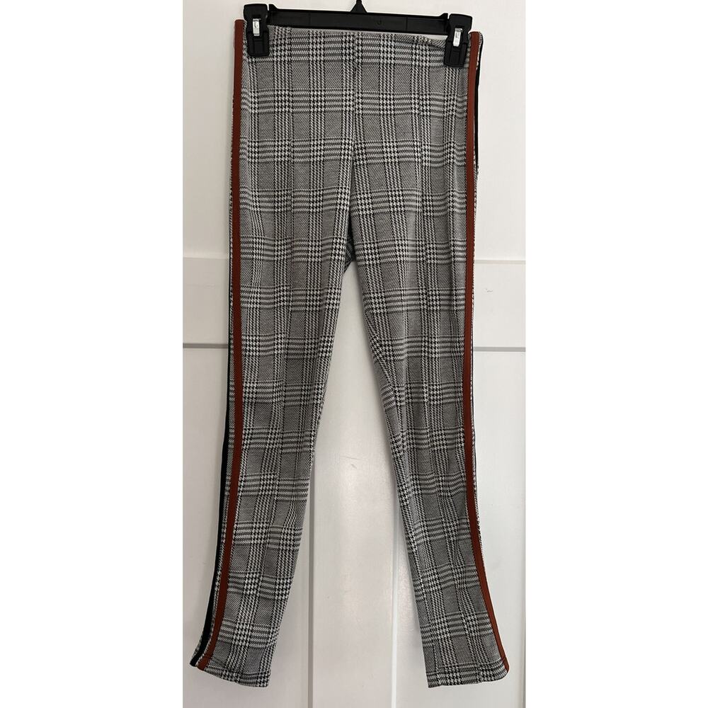 Altar'd State Pants Womens Size XS Black and White pull on w/elastic waist